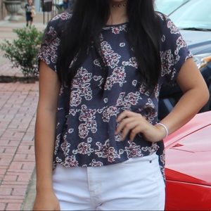 Super Adorable LUSH top size S